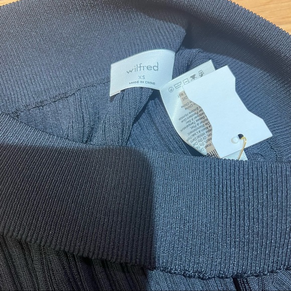 Aritzia Wilfred Long Black Pencil Skirt New 32” inch length - Picture 5 of 6